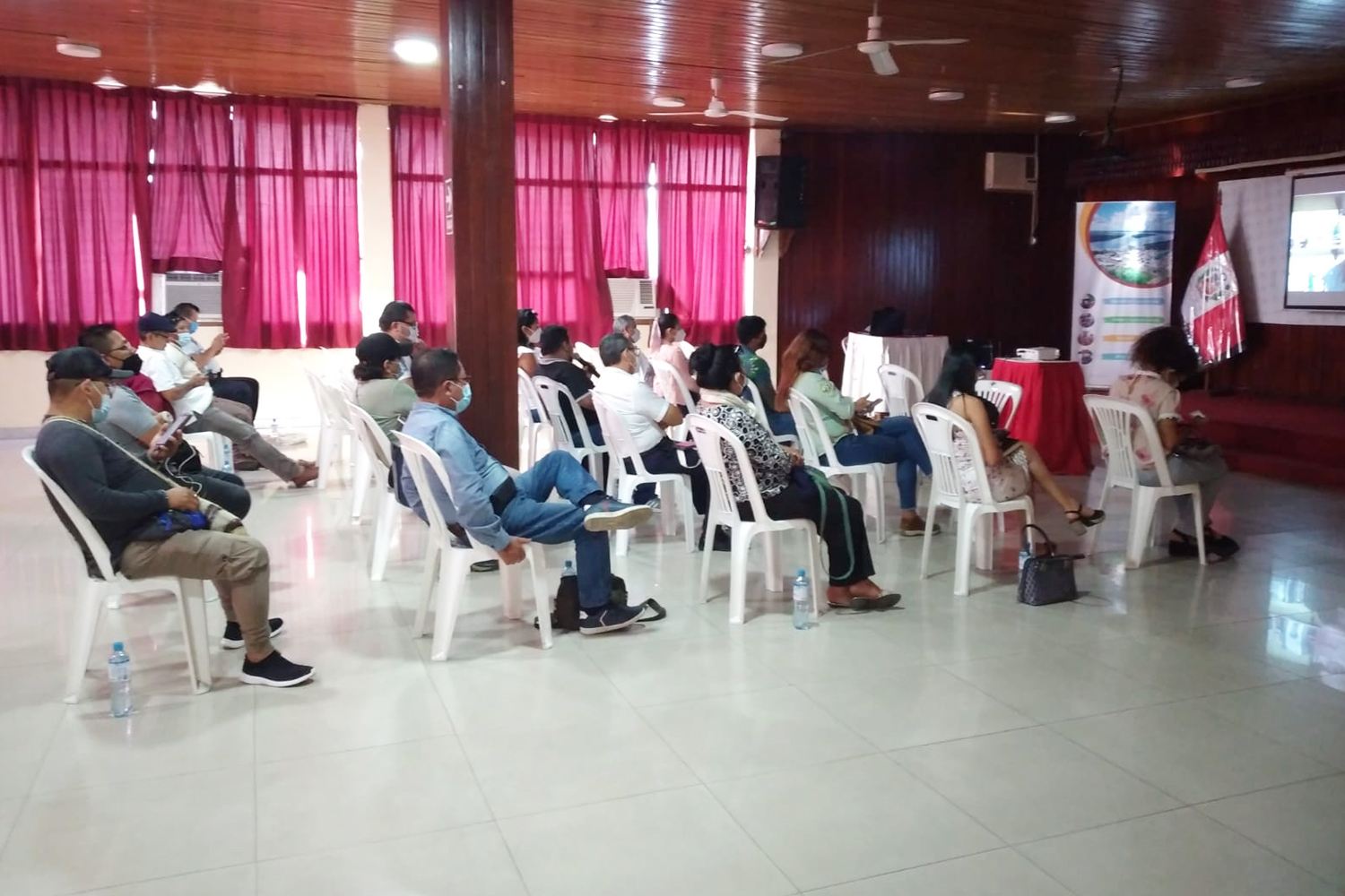 Participamos con gran éxito en el Primer Taller          de Periodistas en Iquitos